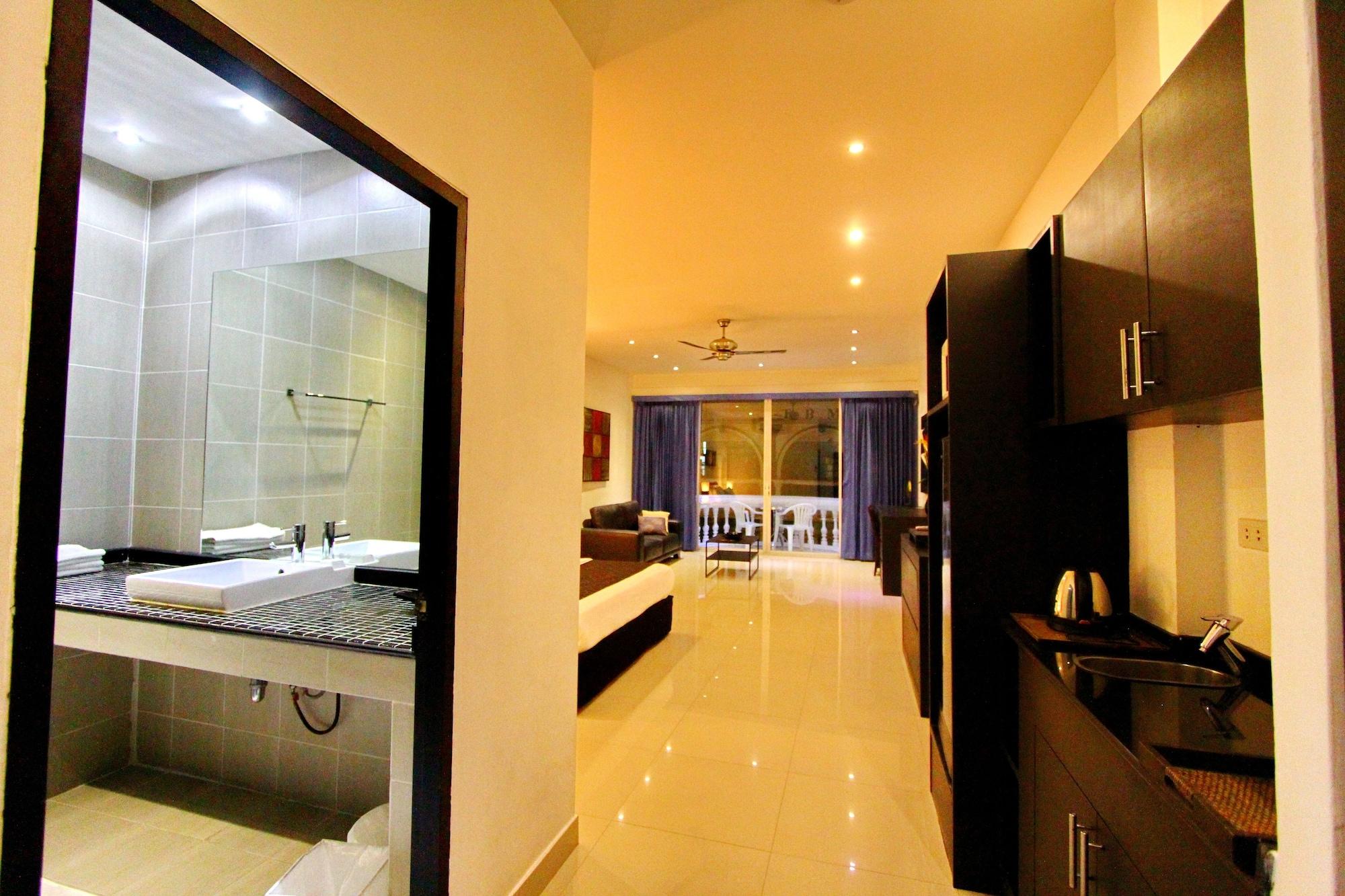 East Suites Pattaya Exterior foto