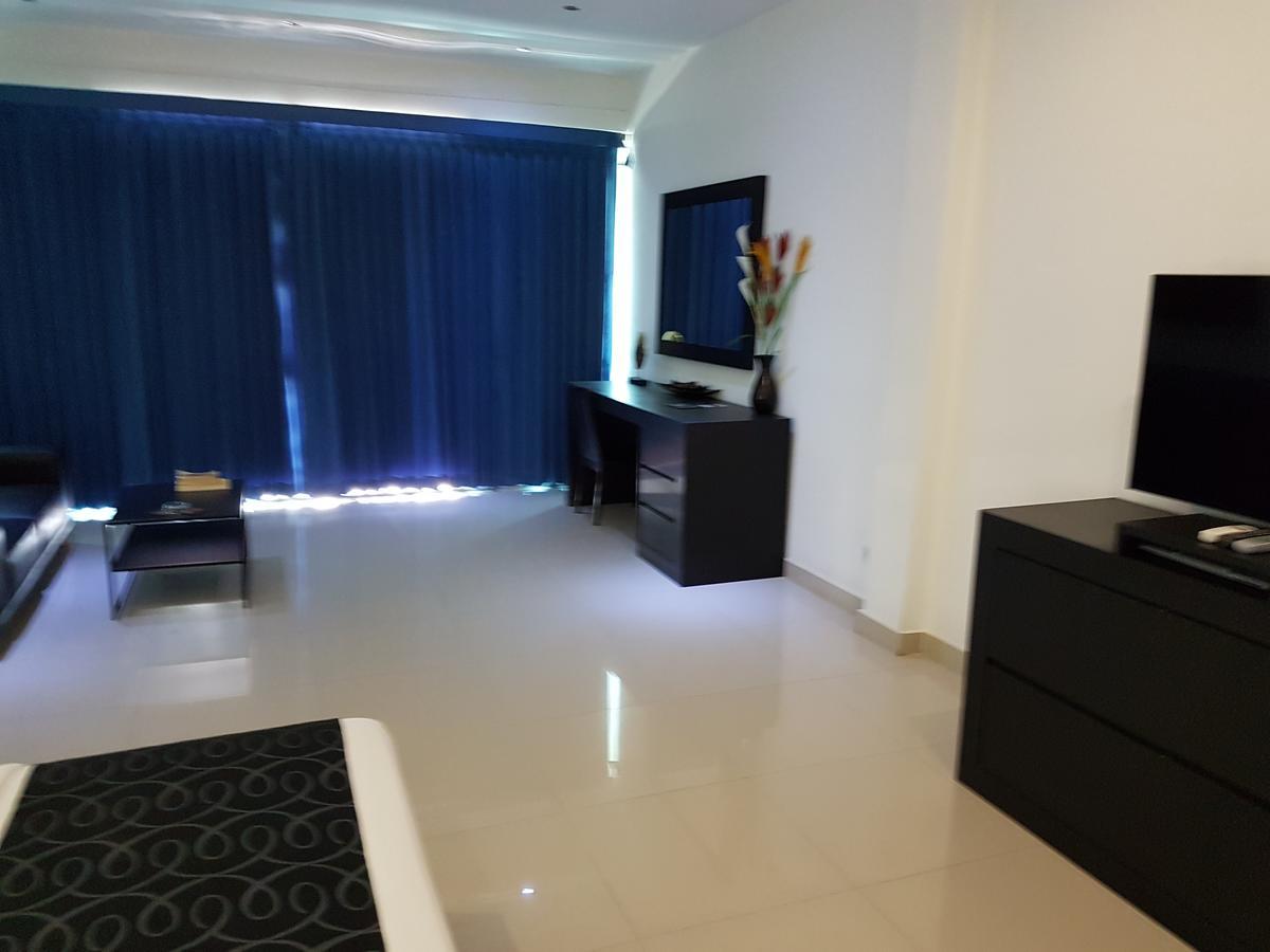 East Suites Pattaya Exterior foto