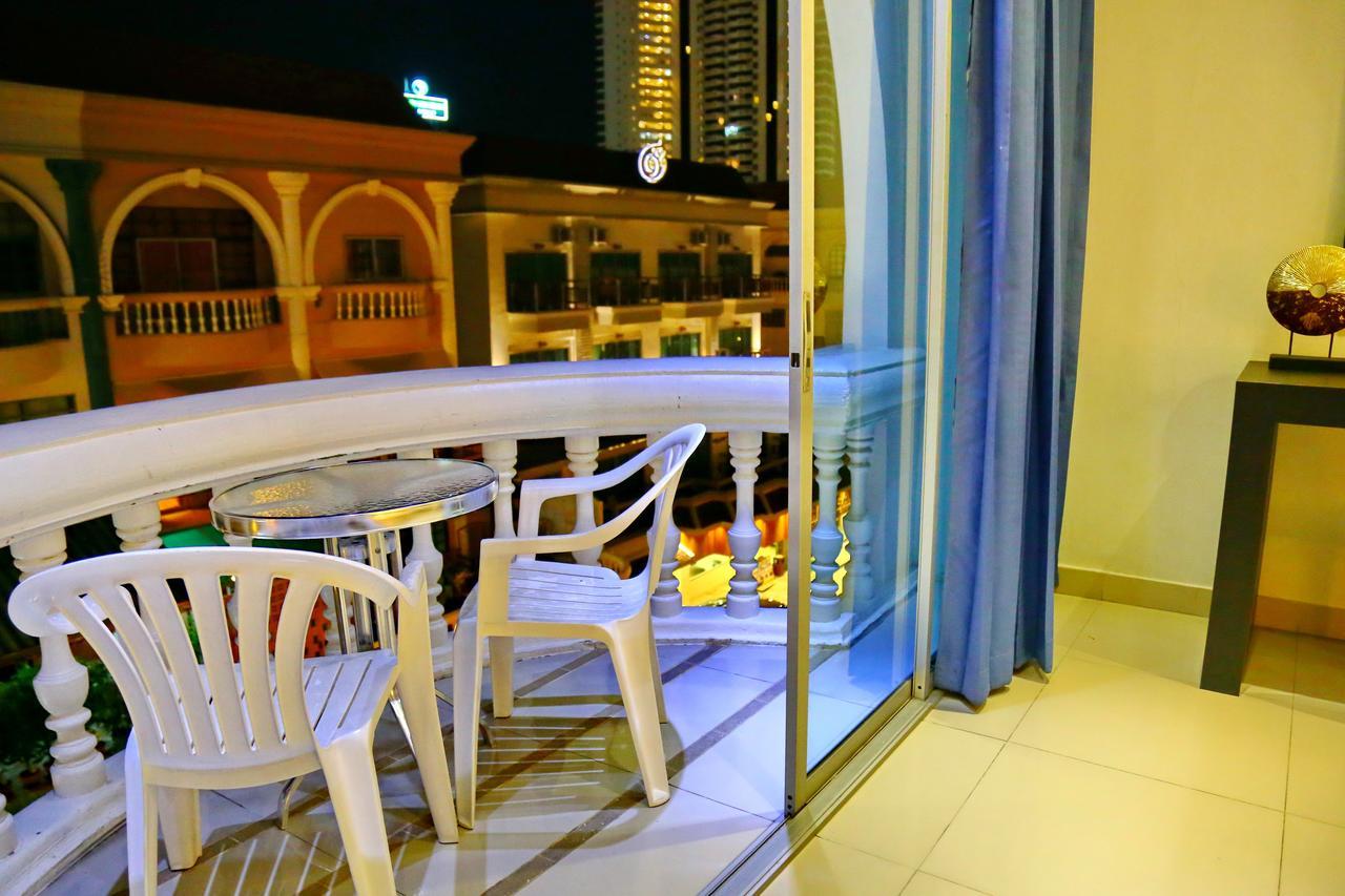 East Suites Pattaya Exterior foto